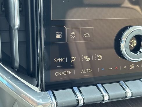 New 2026 GMC Acadia Denali w/ Super Cruise Package image 43