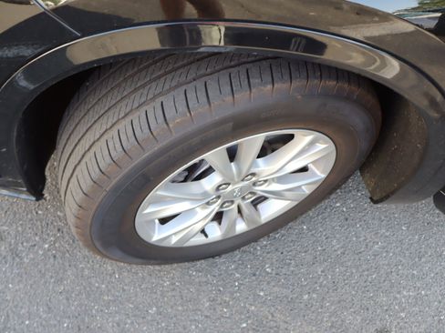 Used 2025 Cadillac XT6 Luxury image 43