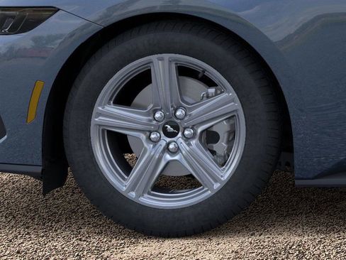 Used 2026 Ford Mustang Coupe RWD image 19