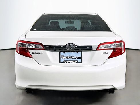 Used 2014 Toyota Camry XLE image 6