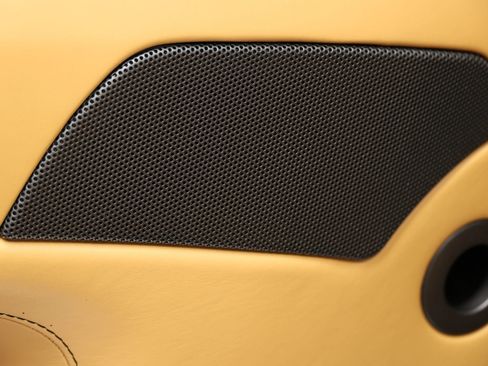 Used 2012 Aston Martin V8 Vantage V8 Convertible 2D image 11