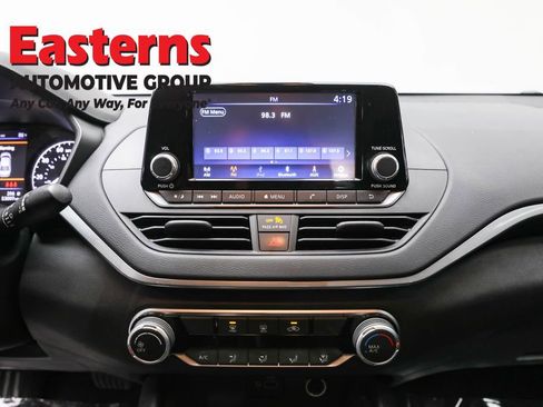 Used 2023 Nissan Altima 2.5 S image 12