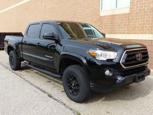 Used 2022 Toyota Tacoma SR5 AWD/4WD image 12
