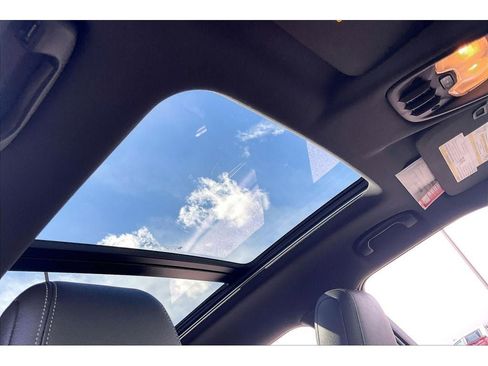 Used 2023 Chevrolet TrailBlazer ACTIV w/ Sun and Liftgate Package FWD image 24