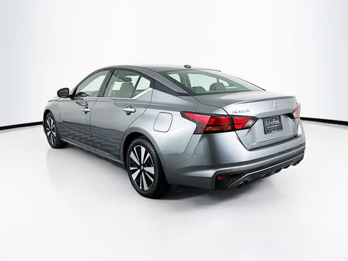 Used 2020 Nissan Altima 2.5 SL FWD image 5