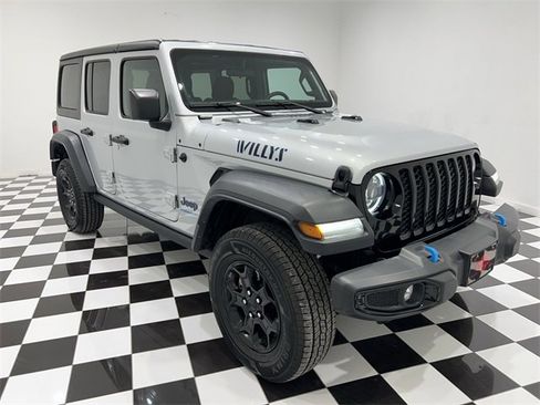 Used 2023 Jeep Wrangler Unlimited image 7