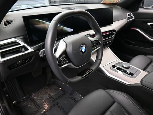 Used 2025 BMW 330i Sedan image 10