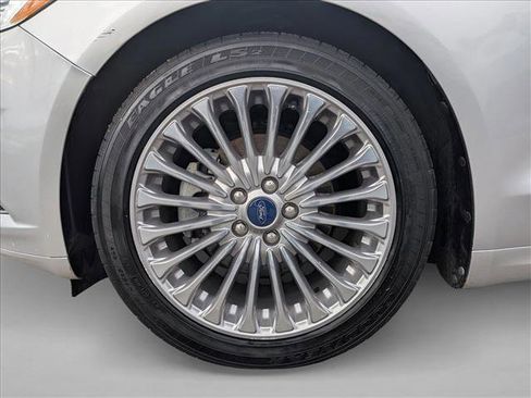 Used 2014 Ford Fusion Titanium image 23