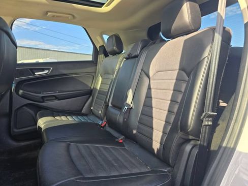 Used 2015 Ford Edge SEL w/ Equipment Group 201A AWD/4WD image 12