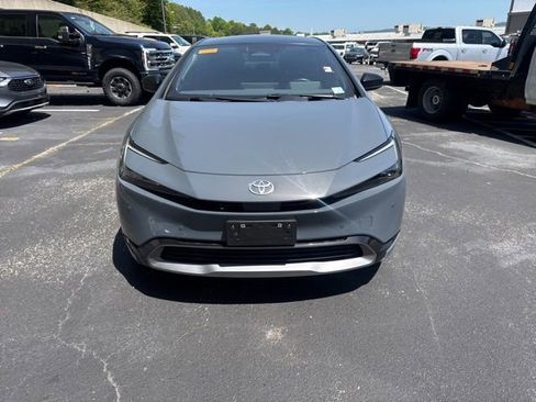 Used 2023 Toyota Prius Limited image 2