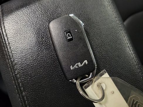 Used 2023 Kia Sportage EX FWD image 19