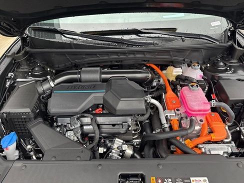 New 2025 Hyundai Tucson Limited image 64