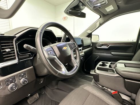 Used 2024 Chevrolet Silverado 1500 LT w/ Protection Package image 4