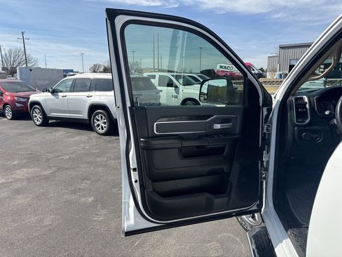 Used 2019 RAM 2500 Big Horn image 9