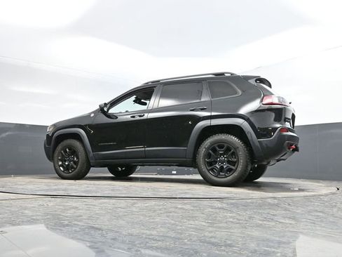 Used 2021 Jeep Cherokee Trailhawk w/ Premium Leather Package image 49