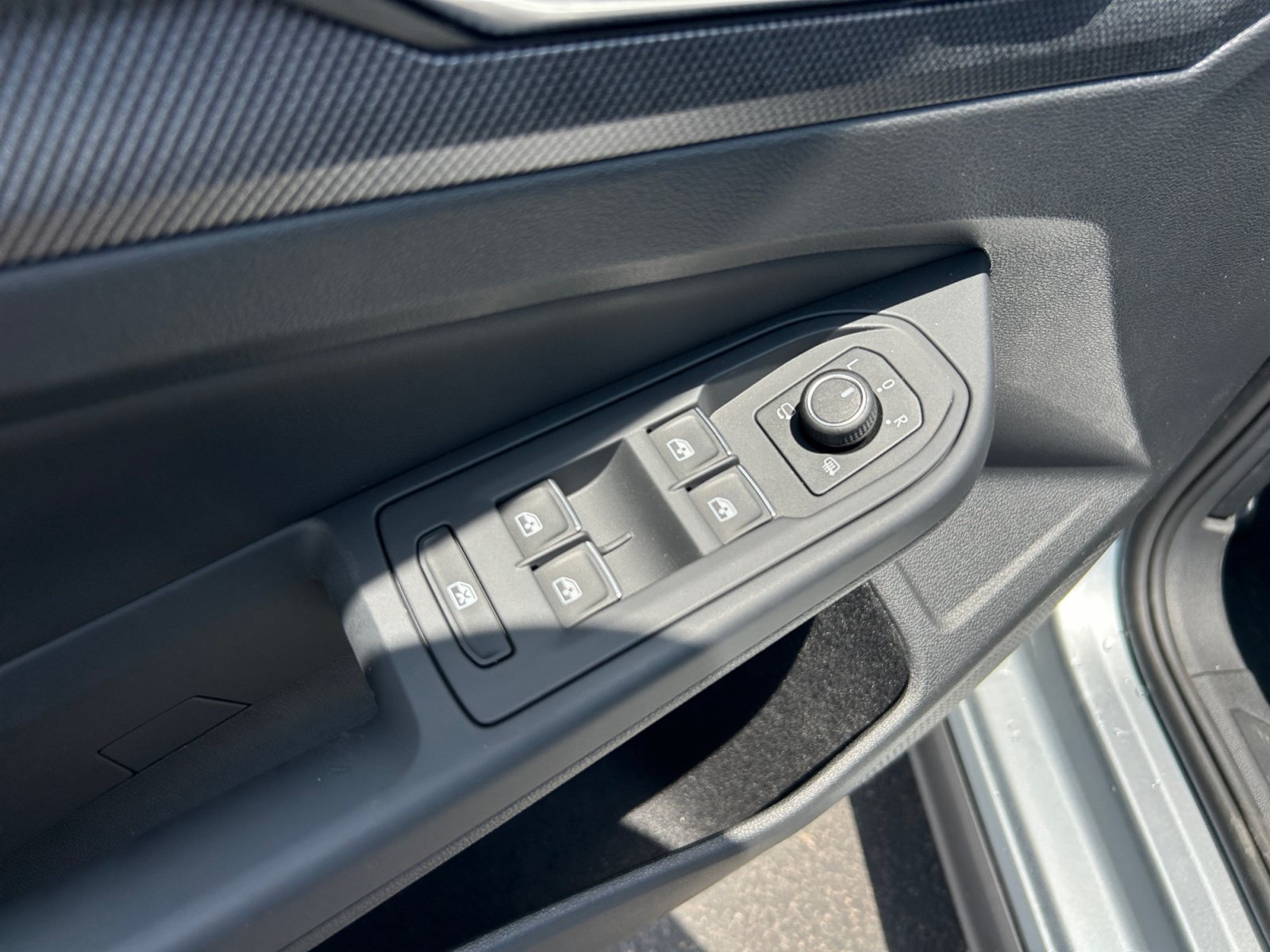 New 2026 Volkswagen GTI SE FWD image 13