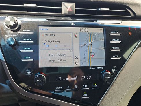 Used 2018 Toyota Camry XLE w/ Driver Assist Package FWD image 20
