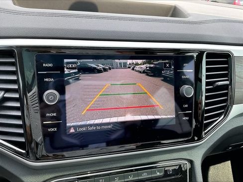 Used 2023 Volkswagen Atlas SE w/ Panoramic Sunroof Package AWD/4WD image 27