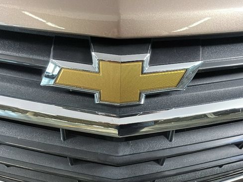 Used 2018 Chevrolet Equinox LS FWD image 9