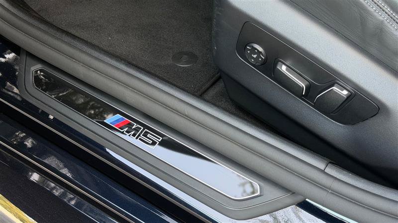 Used 2026 BMW M5 w/ Executive Package AWD/4WD image 35