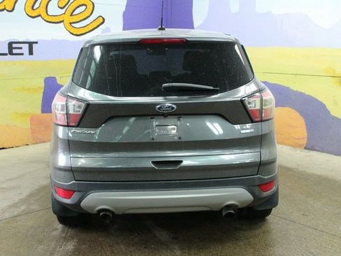 Used 2017 Ford Escape SE image 6