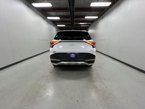 Used 2023 Kia Sportage EX image 7