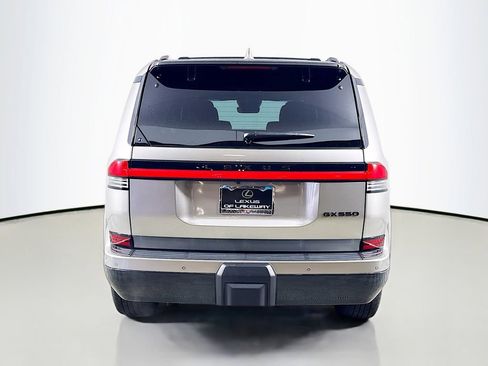 Certified 2024 Lexus GX 550 w/ Accessory Package (Z1) image 6