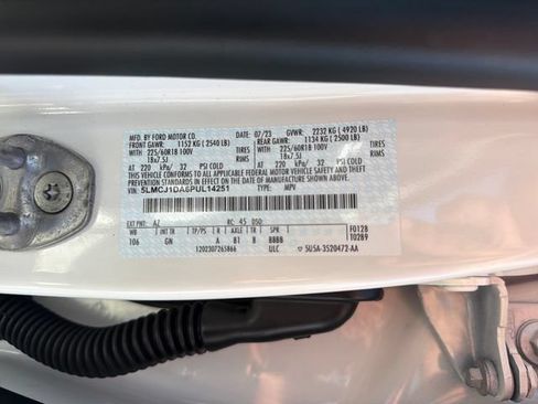 Certified 2023 Lincoln Corsair AWD w/ Equipment Group 101A image 32