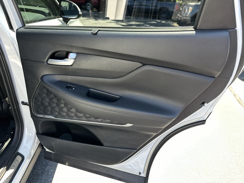 Used 2019 Hyundai Santa Fe Limited AWD/4WD image 16