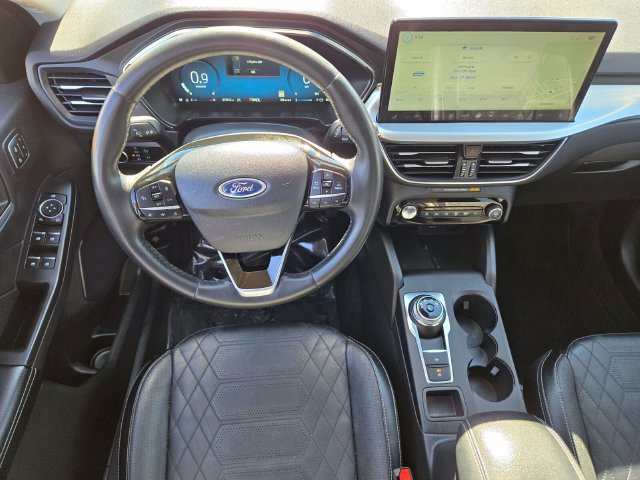Used 2023 Ford Escape Platinum w/ Premium Technology Package AWD/4WD image 12