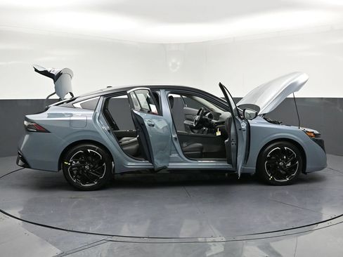 New 2026 Nissan Sentra SR w/ SR Premium Package image 35