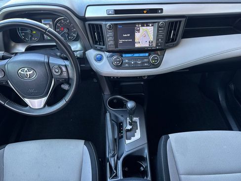 Used 2016 Toyota RAV4 XLE w/ Convenience Package AWD/4WD image 13
