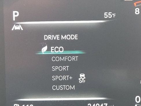 Used 2023 Genesis G70 2.0T w/ Sport Prestige Package image 45