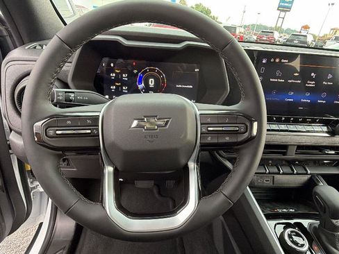 New 2026 Chevrolet Colorado Trail Boss AWD/4WD image 18