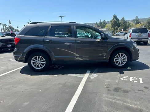 Used 2016 Dodge Journey SXT w/ Comfort/Convenience Group FWD image 7