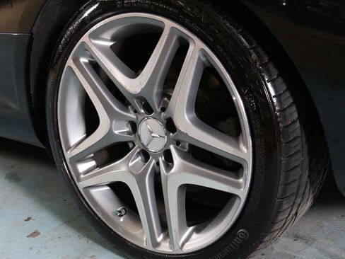 Used 2014 Mercedes-Benz SLK 250 w/ Premium Package image 29