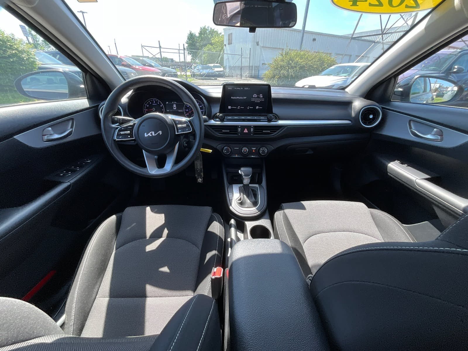 Used 2024 Kia Forte LXS FWD image 7
