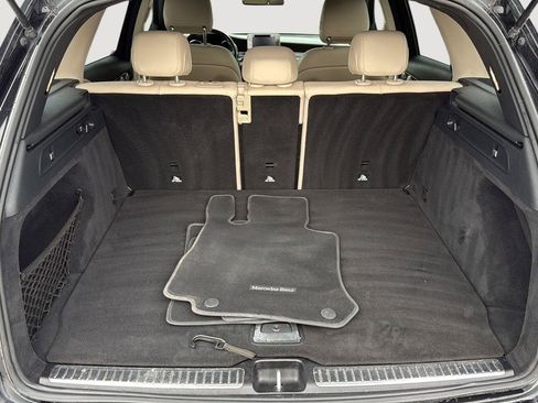 Used 2017 Mercedes-Benz GLC 300 4MATIC image 20