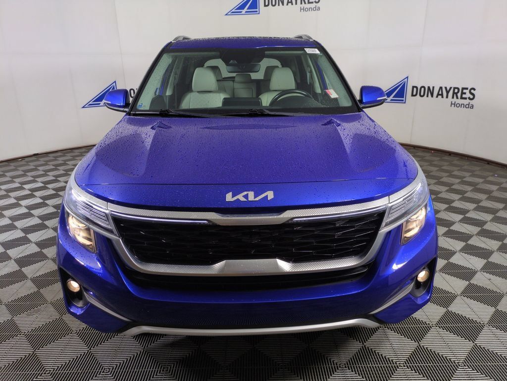 Used 2023 Kia Seltos EX AWD/4WD image 11