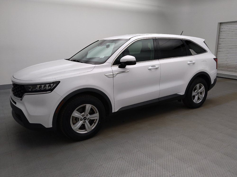 Used 2022 Kia Sorento LX FWD image 2