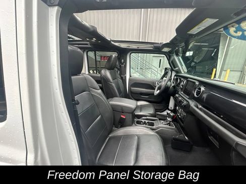 Used 2023 Jeep Wrangler Unlimited Sahara AWD/4WD image 40