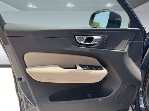 Used 2026 Volvo XC60 B5 Core image 21