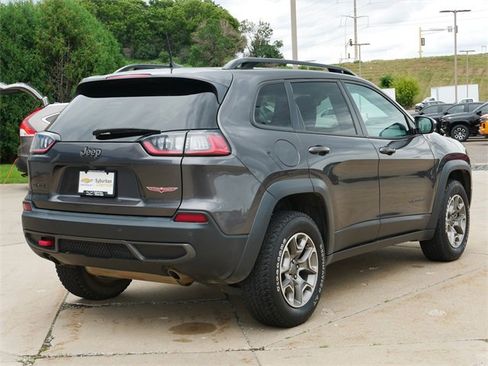 Used 2022 Jeep Cherokee Trailhawk image 7