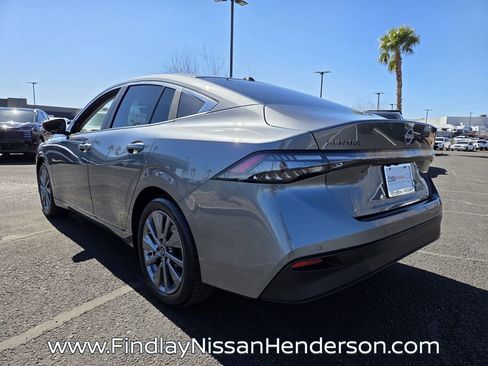 New 2026 Nissan Sentra SL w/ Floor Mat Package FWD image 3