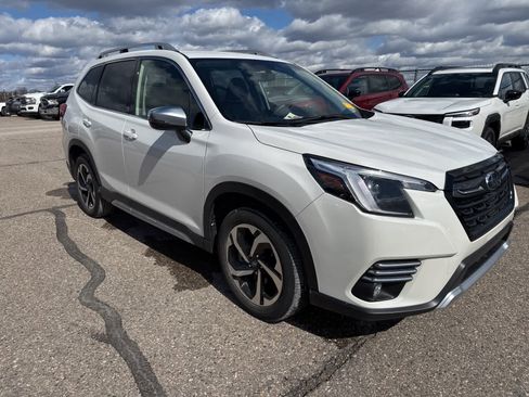 Used 2024 Subaru Forester Touring image 4