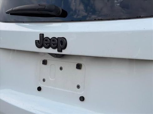 Used 2021 Jeep Renegade Latitude image 13