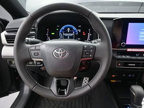 New 2026 Toyota Camry SE FWD image 5