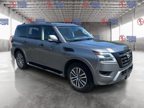 Used 2021 Nissan Armada SL w/ Captain's Chairs Package AWD/4WD image 3