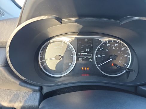 New 2025 Nissan Versa S image 7