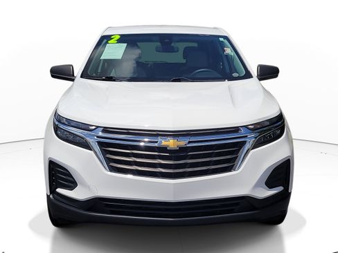 Used 2022 Chevrolet Equinox LS FWD image 2